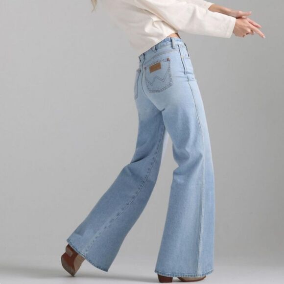 Wrangler Sky Blue Wide Leg Jeans - Picture 2 of 12